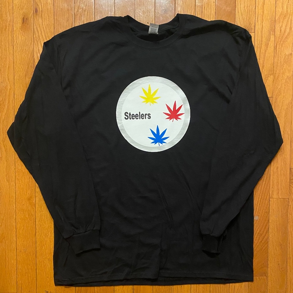 Brand new unisex “ Steelers 420” tee
